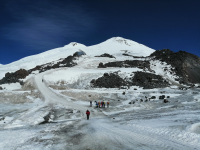 Восхождение на Эльбрус с юга (по-походному с палатками)